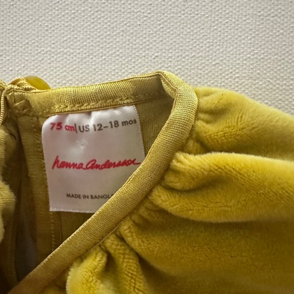 Hanna Andersson 75 Baby Girl 12-18 Months Velvet Ruffle Bodysuit Yellow - Picture 3 of 4